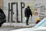 Flugt. I sine storhedstid boede der omkring to millioner mennesker i Detroit. I dag bor der kun 650.000. 