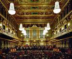pragt. Hansen tegnede parlamentet, kunstakademiet og Musikverein med den gyldne sal (billedet), hvor nytårskoncerten - den, der kommer efter skihop og før burger - afholdes. 