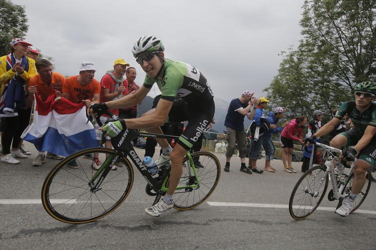 Nedtur. Bauke Mollema havde en skidt dag, da rytterne i går måtte kæmpe mod Alpe d'Huez' 21 hårnålesving - to gange. 