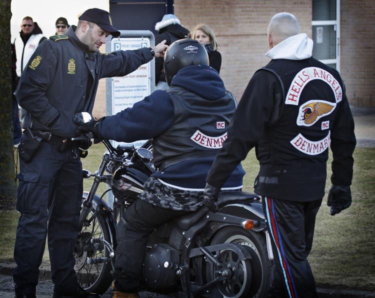 I øjeblikket har Rigspolitiet registreret 1.497 rockere eller bandemedlemmer i Danmark. Det er knap 200 færre end sidste år. 