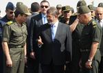 Folkevalgt. Mohamed Morsi fra Det Muslimske Broderskab var måske ikke den præsident, som de politiske ledere i Vesten havde ønsket sig i Egypten. Men at militæret har afsat og arresteret den demokratisk valgte præsident, udfordrer USA og EU. 