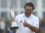 OPENVINDER. For første gang vandt Phil Mickelson den eneste europæiske major, og amerikaneren mangler kun kun US Open i at have vundet alle fire, en bedrift som kun fem andre golfspillere har præsteret. 