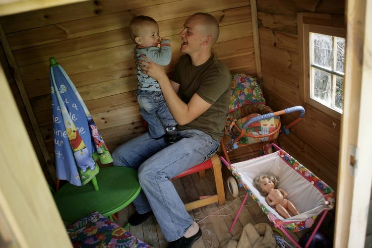 FAMILIETID. Forskere efterlyser en øremærket fædreorlov. 