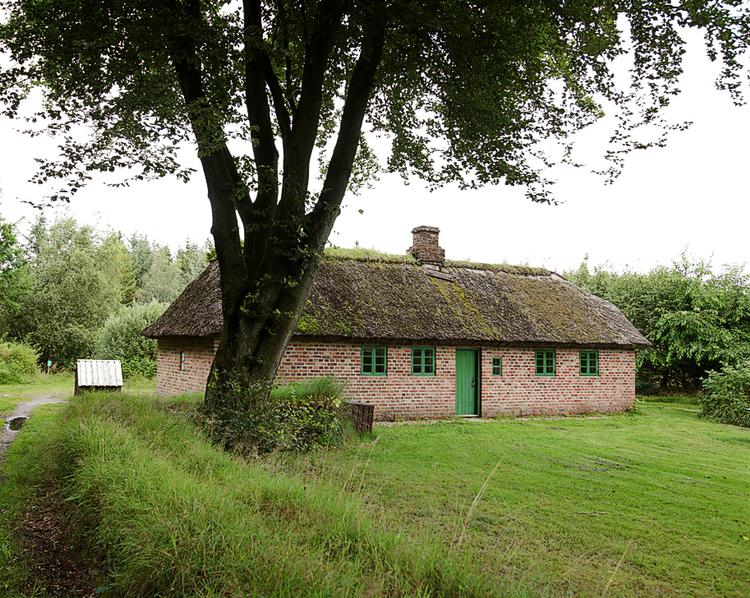 Rakkerliv. Mette Mus og Niels Kvembjerg var de sidste rakkere i Bjørnemosen. De fik ni børn, og familien levede ofte fra hånden i munden. 