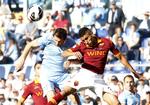 syg? Marquinhos (th) under pokalfinalen i Italien, hvor Roma tabte med 1-0 til Lazio i et romersk lokalopgør. 