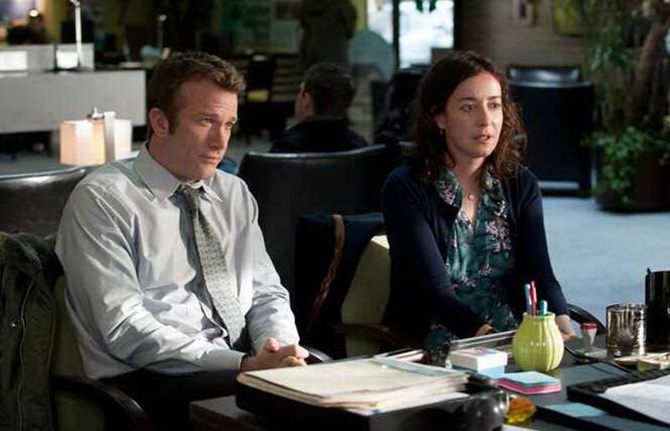 hovedpersoner. Ray og Tanya - Thomas Jane og Jane Adams spiller seriens hovedpersoner med præcision og nerve. 