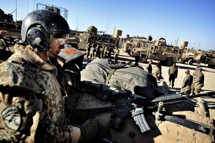Respekt. Er det respektløst over for de danske soldater og deres afdøde eller sårede kolleger, at vi ikke diskuterer, om krigen i Afghanistan var tabene værd? 