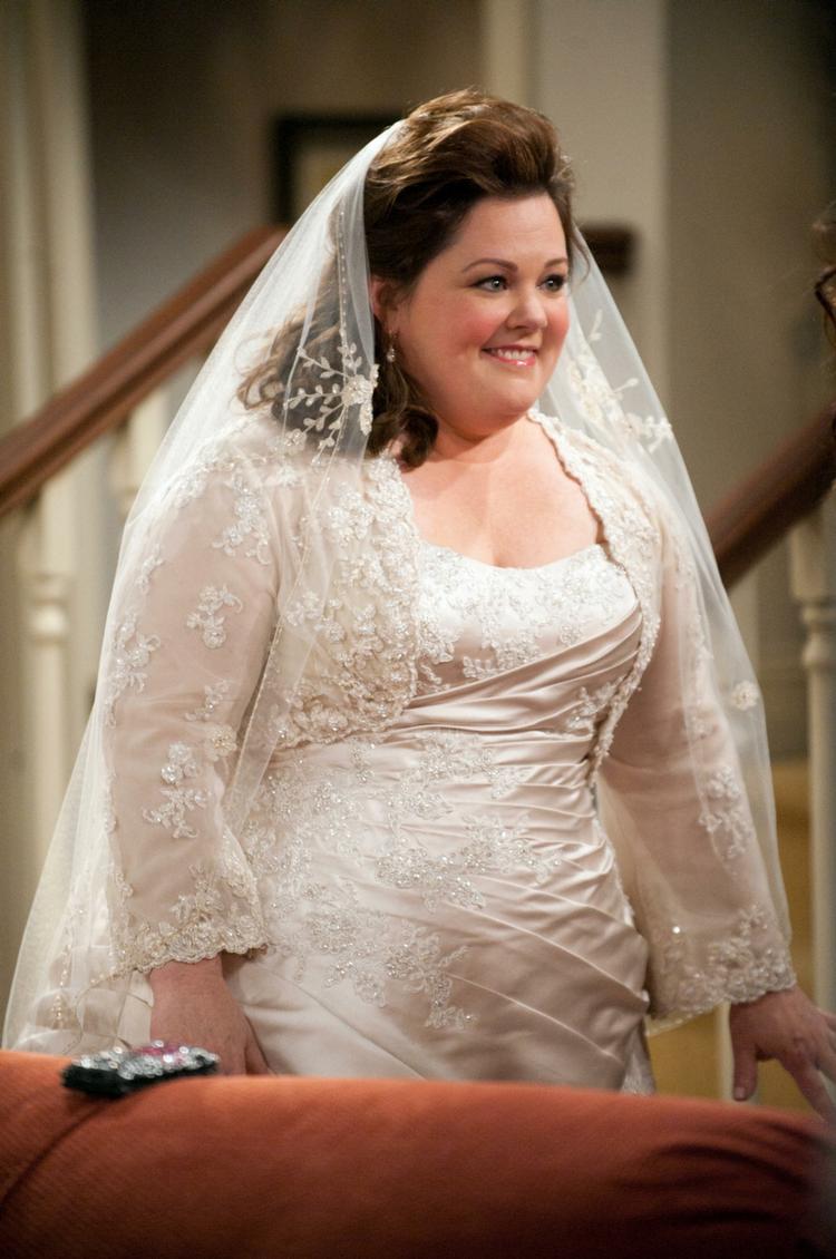 Hammerlækker. Komikeren Melissa McCarthy er 'Mike and Mollys' scoop. Hun er både morsom og replikstærk og er ikke mindst vældig charmerende. 