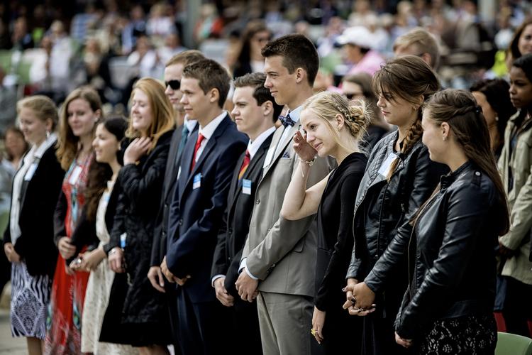 TRO. Ved Jehovas Vidners træf Silkeborg i denne måned bliver medlemmerne opfordret til at undgå »frafaldne, uddannelse og uafhængig tankegang«. 