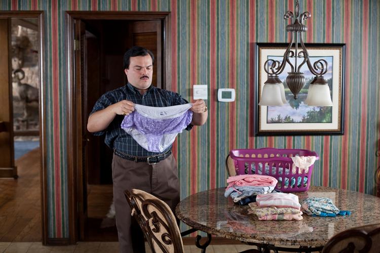 Bernie. Jack Black spiller rollen som verdens flinkeste bedemand. 