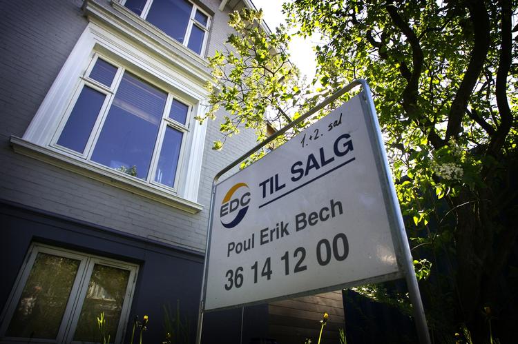 vurdering. Det særlige ved offentlige vurderinger er, at de kan lægges til grund for prisfastsættelsen af en andelsbolig, hvad enten de er rigtige eller forkerte. 