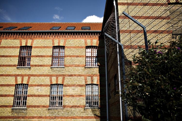 fængsel. I gennemsnit har der hver dag siddet 387 østeuropæere bag tremmer, hvilket er en stigning på 18 procent siden 2011. 