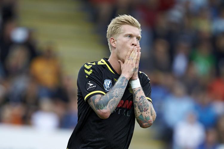 Nederlag. 0-1 til Sønderjyske i weekenden. Simon Makienok var ikke tilfreds, men ledelsen i Brøndby har stadig ingen panik. 