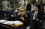Lydløs. Selvom Hillary Rodham Clinton ikke længere fungerer som udenrigsminister, forlyder det at hun ikke haft noget at gøre med serien om hendes liv. 