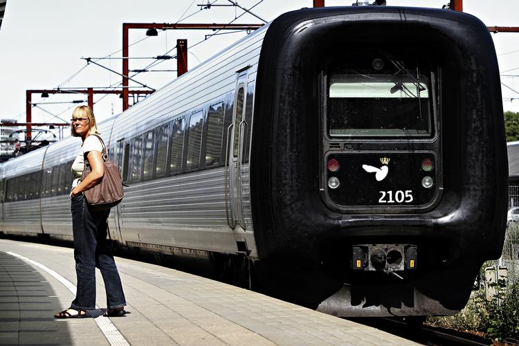 Hedetur. Hvert tiende DSB-tog kører for tiden uden klimaanlæg. 