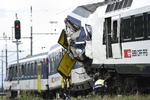 Ulykke. To tog stødte her til aften sammen i Schweiz. 
