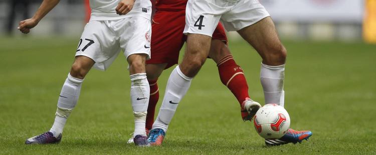 fængsel. 10 personer i Vietnam er blevet dømt for en sag om matchfixing i en klubkamp i Malaysia. 