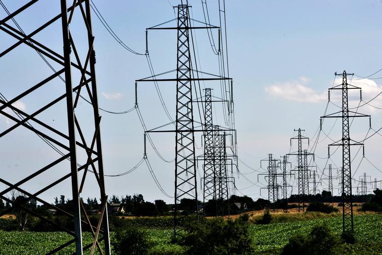 bund. Sidstepladsen på elselskabernes top15 går til landets tredje-største, SEAS-NVE, med en bundscore på 1,5 blandt de 80 anmeldelser. 