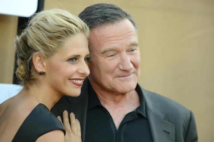 Makkerpar. Sarah Michelle Gellar og Robbin Williams spiller far og datter i ny, amerikansk komedieserie. 