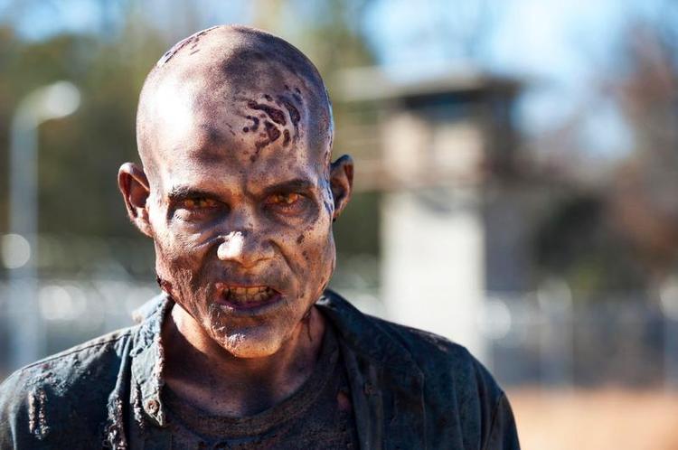 Mainstream. 'The Walking Dead' ændrede manges syn på de blodtørstige zombier. Her en unavngivet 'walker' fra 3. sæson af serien. 