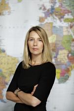 JOBSKIFTE. Politikens Kultur- og debatredaktør Anita Bay Bundegaard skal fremover være direktør for den internationale paraplyorganisation Save the Children i Genève, der bl.a. omfatter Red Barnet. 