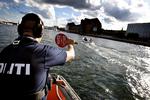 havneræs. Politiet på patrulje efter fartsyndere i Københavns Havn. 