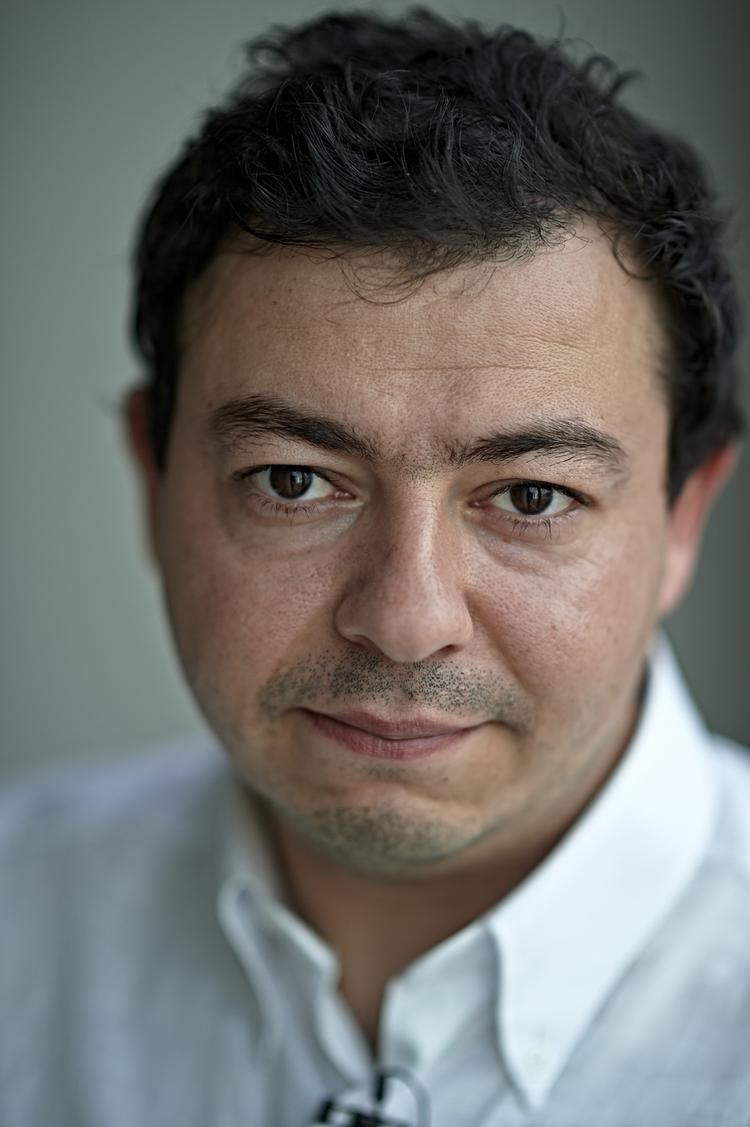 Omvendt. Ahmed Akkari var en af de muslimer, der tog på rundtur til Mellemøsten i 2005 for at samle opbakning til et krav om, at Danmark skulle undskylde officielt for avistegningerne i Jyllands-Posten. 