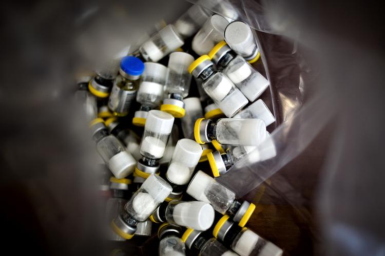 Doping. I lande som Australien og Storbritannien har antidopingmyndighederne allerede i flere år haft en angiverlinje. 