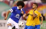Hårrejsende. Marouane Fellaini  (tv) i aktion mod Juventus i en træningskamp for en uge siden. 
