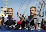 Politik. Dansk Folkeparti hilser fra partiets sommergruppemøde på Helsingør Havn Lars Barfoeds udmelding velkommen. 