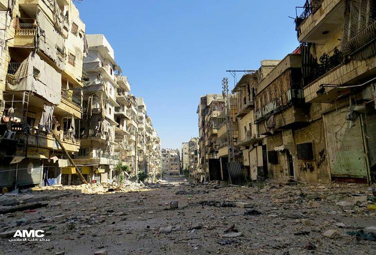 Salah al-Din-bydelen i Aleppo er også mærket af krigen. 