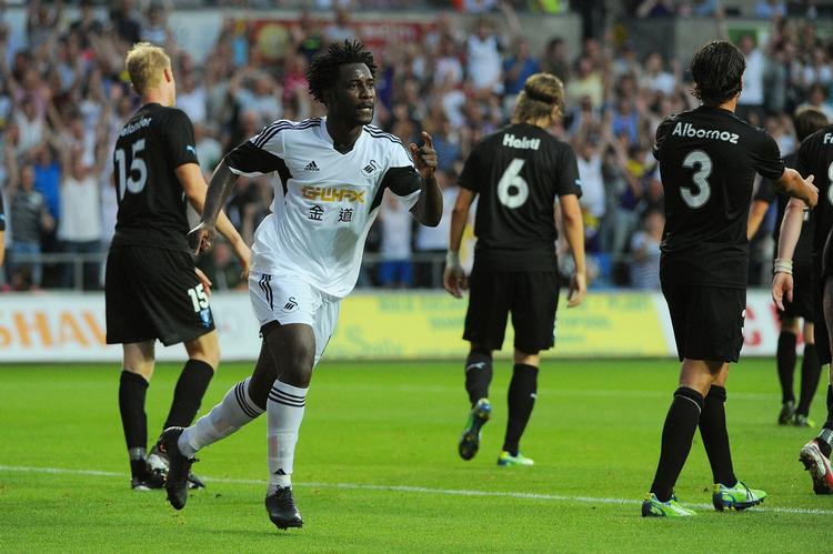 trimmet. Swansea har fået et nyt angrebsvåben i form af  Wilfried Bony (nummer to fra venstre), som her har åbnet sin målkonto mod Malmö FF. 