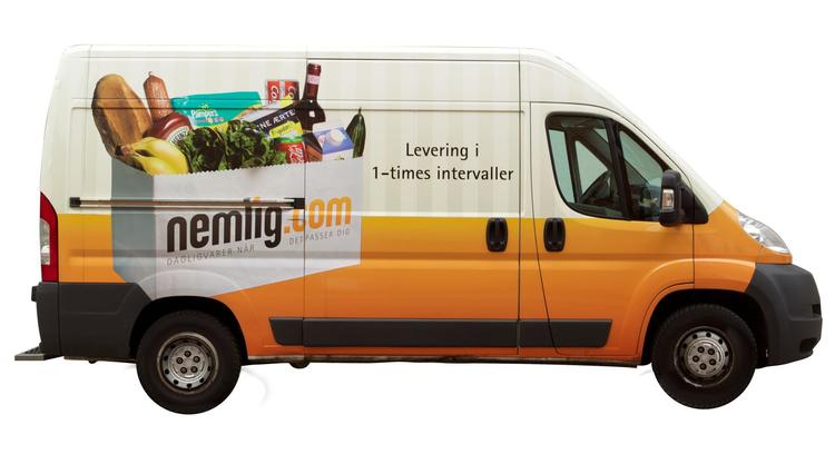 Levering. Netsupermarkederne tager forskellige gebyrer. 