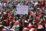 Svindelmistanke. Mange har stillet spørgsmålstegn ved resultatet af præsidentvalget i Zimbabwe, hvor den siddende præsident Robert Mugabe skulle have fået 60 procent af stemmerne. 