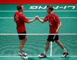hjælp. Mathias Boe (tv) og Carsten Mogensen måtte have hjælp af sydkoreansk par for at gå videre i sæsonfinalen i Malaysia. 