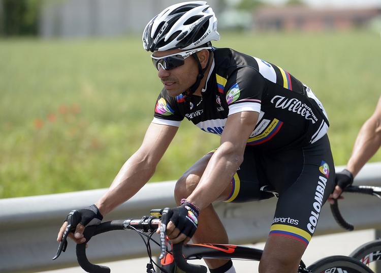 sejr. Den 33-årige Leonardo Duque vandt massespurten på 1. etape af Tour de l'Ain. 