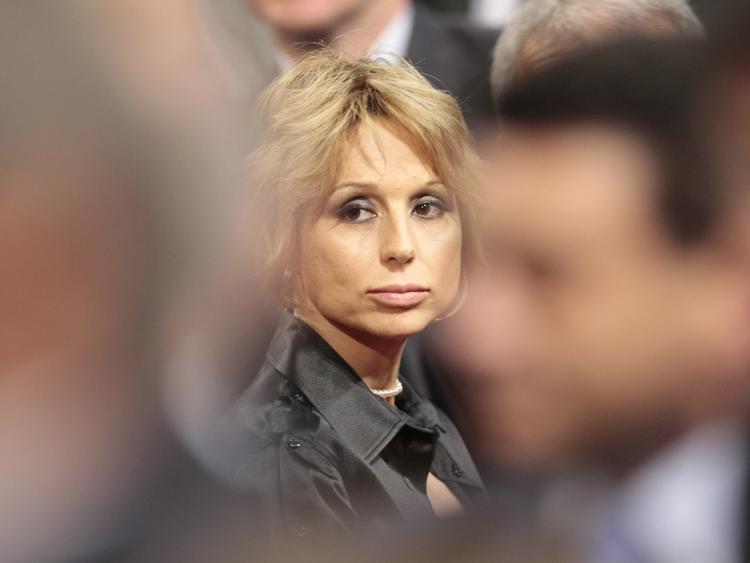 Oplagt. Marina Berlusconi er begavet, hun er en benhård forretningskvinde, og hun ser godt ud. 