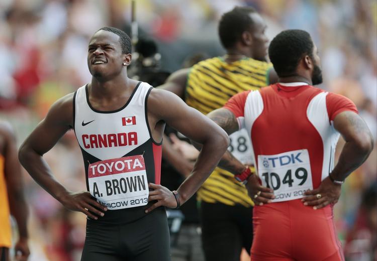 lynhurtigt. Canadiske Aaron Brown misser med øjnene op mod tidstavlen efter en af semifinalerne i Moskva. 