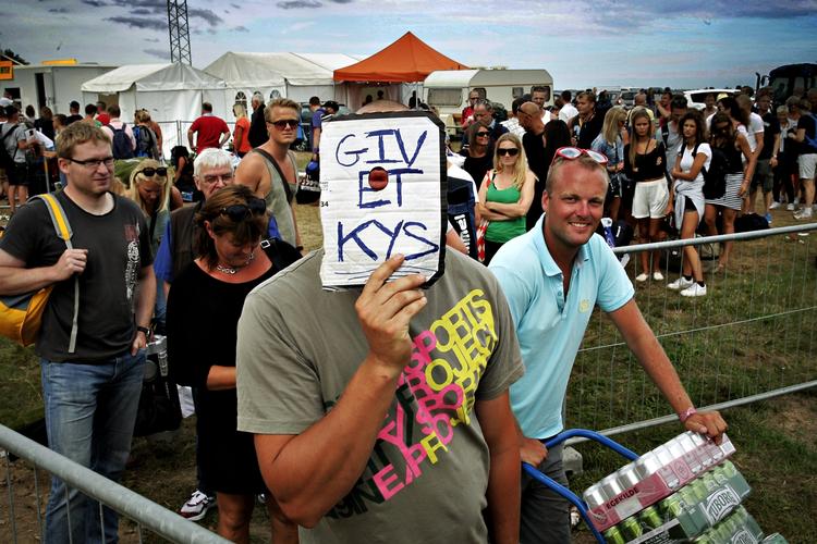 overskud. Festivalens talsmand  er godt tilfreds med omsætningsresultatet og forventer, at man ender med et samlet overskud. 