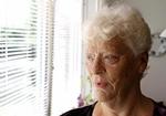 Udigital. 71-årige Karen Albæk er ikke gået online, og føler sig udelukket fra en rækkes services. 