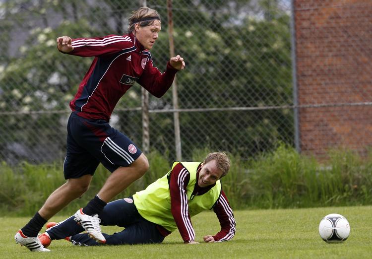 Forsvarsspiller. Jannik Vestergaard er født i København og har spillet ungdomsfodbold i Frem, KB og Brøndby. I 2010 rejste han til tyske Hoffenheim. 