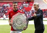 matchvinder. At David Moyes indledte sin managertid i Manchester United med at vinde et trofæ, kan han i høj grad takke Robbie van Persie for. 