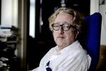 Værdikamp. Frederik Stjernfelt syntes at have skiftet holdning til Muhammedkrisen, siden han i 2005 udgav sin sidste bog, 'Kritik af den negative opbyggelighed'. 