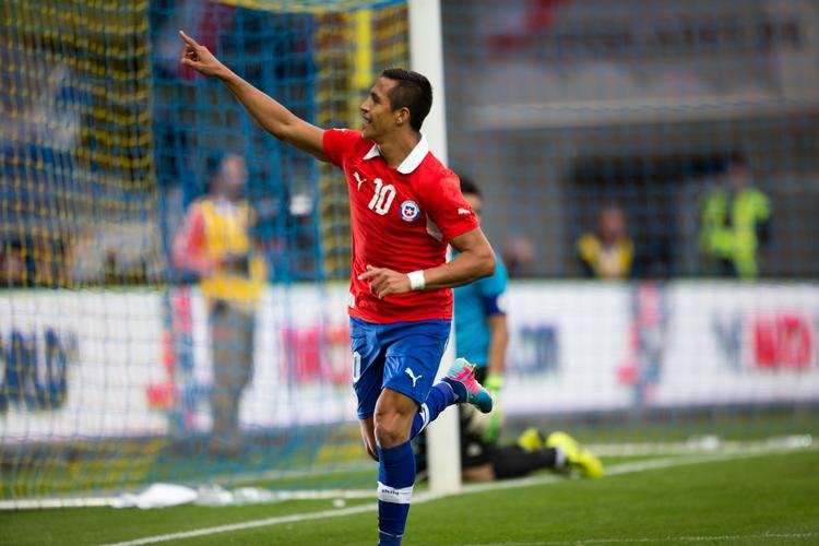 3-0. To gange på seks minutter scorede chileneren Alexis Sanchez mod Irak. 