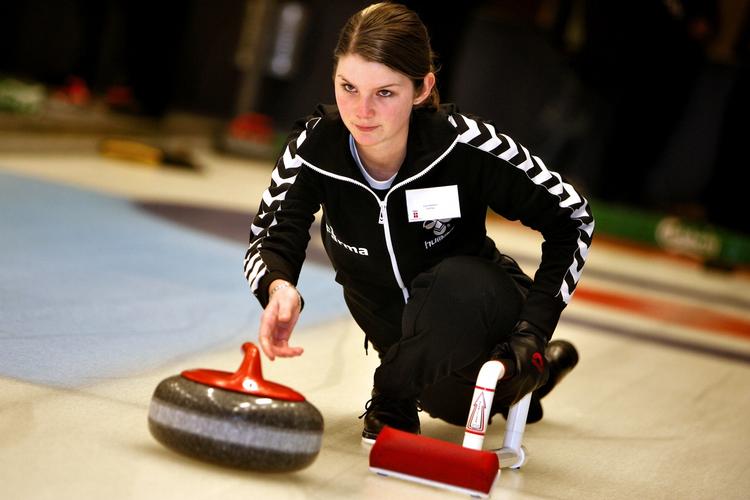 UPÅVIRKEDE. De danske curlinglandshold har ingen planer om at droppe deltagelsen i vinter-OL på grund af ny russisk homolov. 