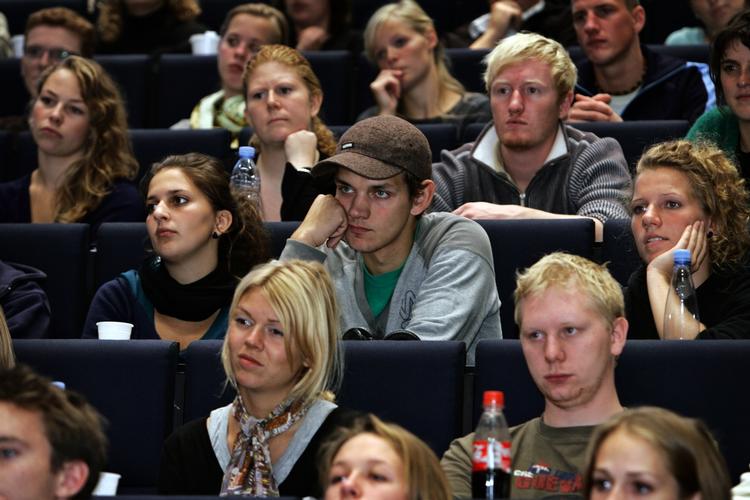 PLADSMANGEL. Universiteterne har ikke fysisk plads til deres mange specialestuderende. 