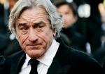 Ansigtet. Robert De Niro kan udtrykke al ting med det ansigt, charme, galskab, raseri og fortvivlelse. 