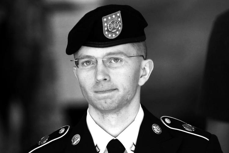 Hemmeligheder. Whistleblowere røber ting, som andre ikke vil have frem. Edward Snowden, Julian Assange og Bradley Manning (billedet) er blandt de største og mest omtalte i samtiden. 