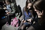 Overvågning. Dine mobiler enheder sender signaler, der gør det let for andre at følge din færd. 
