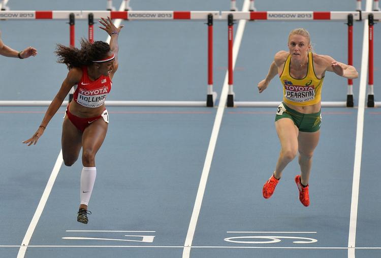 Duel. Rollins (tv) er ny verdensmester. 